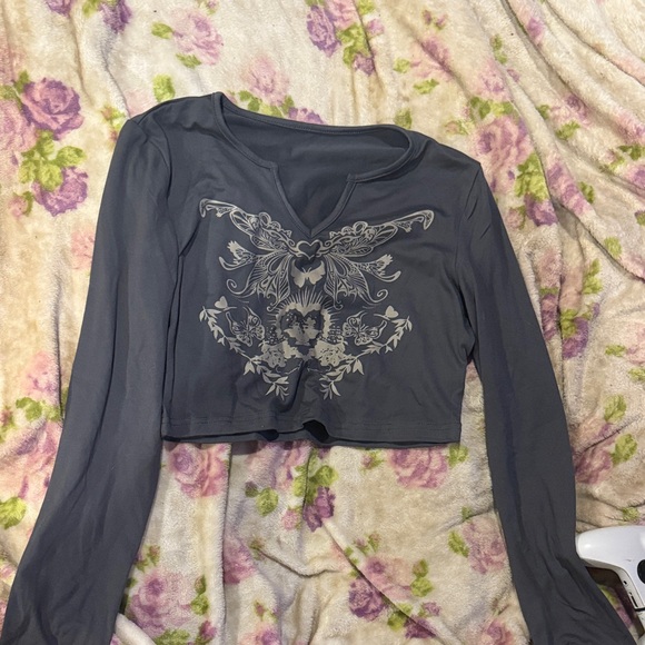 H&M Tops - Gray Long Sleeve Women's Crop Top